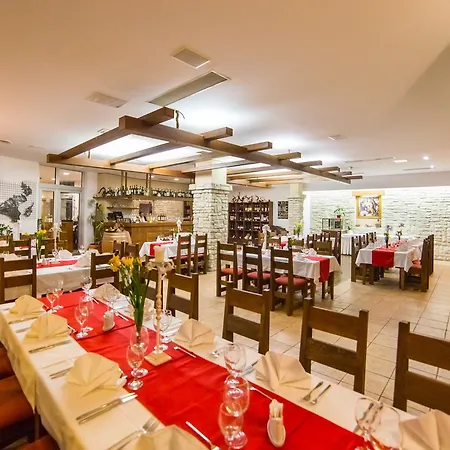 Merlot 3* Opuzen (Dubrovnik-Neretva)