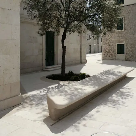 Ξενοδοχείο Merlot 3*