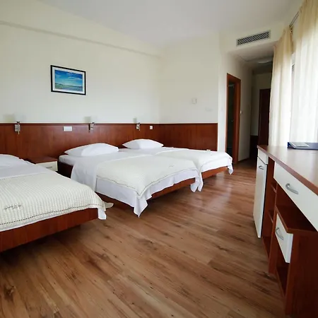 Merlot 3* Opuzen (Dubrovnik-Neretva)